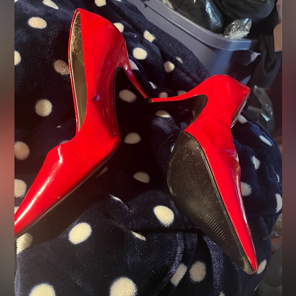 Jazzberry Red shoes |  size 9 - Picture 6 of 6